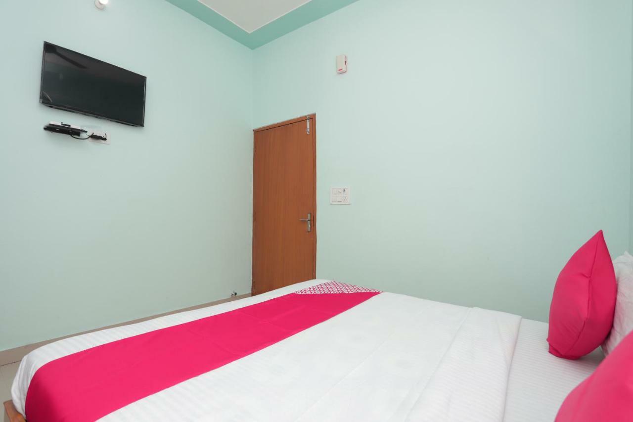 Oyo 38520 Hotel Silverspoon Roorkee Exterior foto