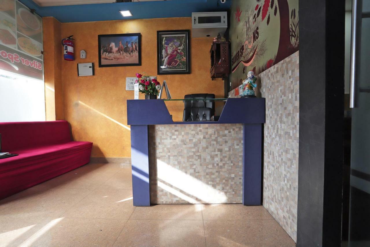 Oyo 38520 Hotel Silverspoon Roorkee Exterior foto